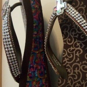 🆕Size 11💠Blyir Roxx "🎷jazzy ✝️ coolest flip flops around🔷Bling on your feet!